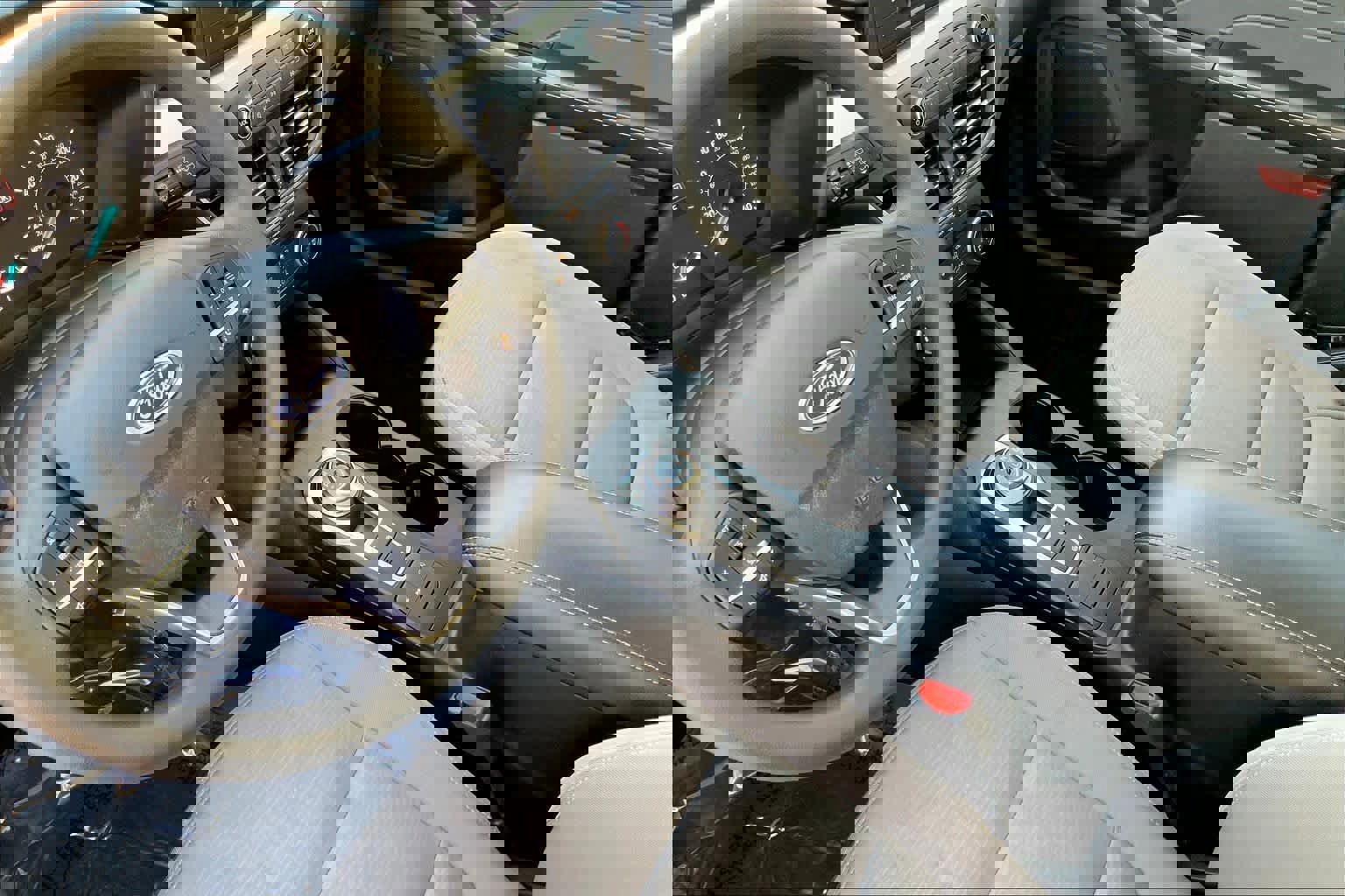 Certified 2022 Ford Escape S image 14