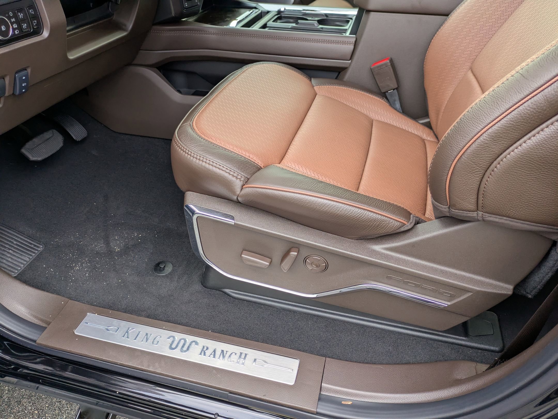 Certified 2026 Ford F250 King Ranch w/ Tremor Off-Road Package image 14