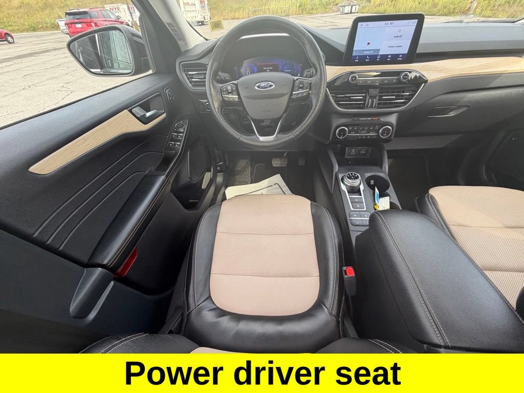 Certified 2022 Ford Escape Titanium w/ Titanium Elite Package AWD/4WD image 10
