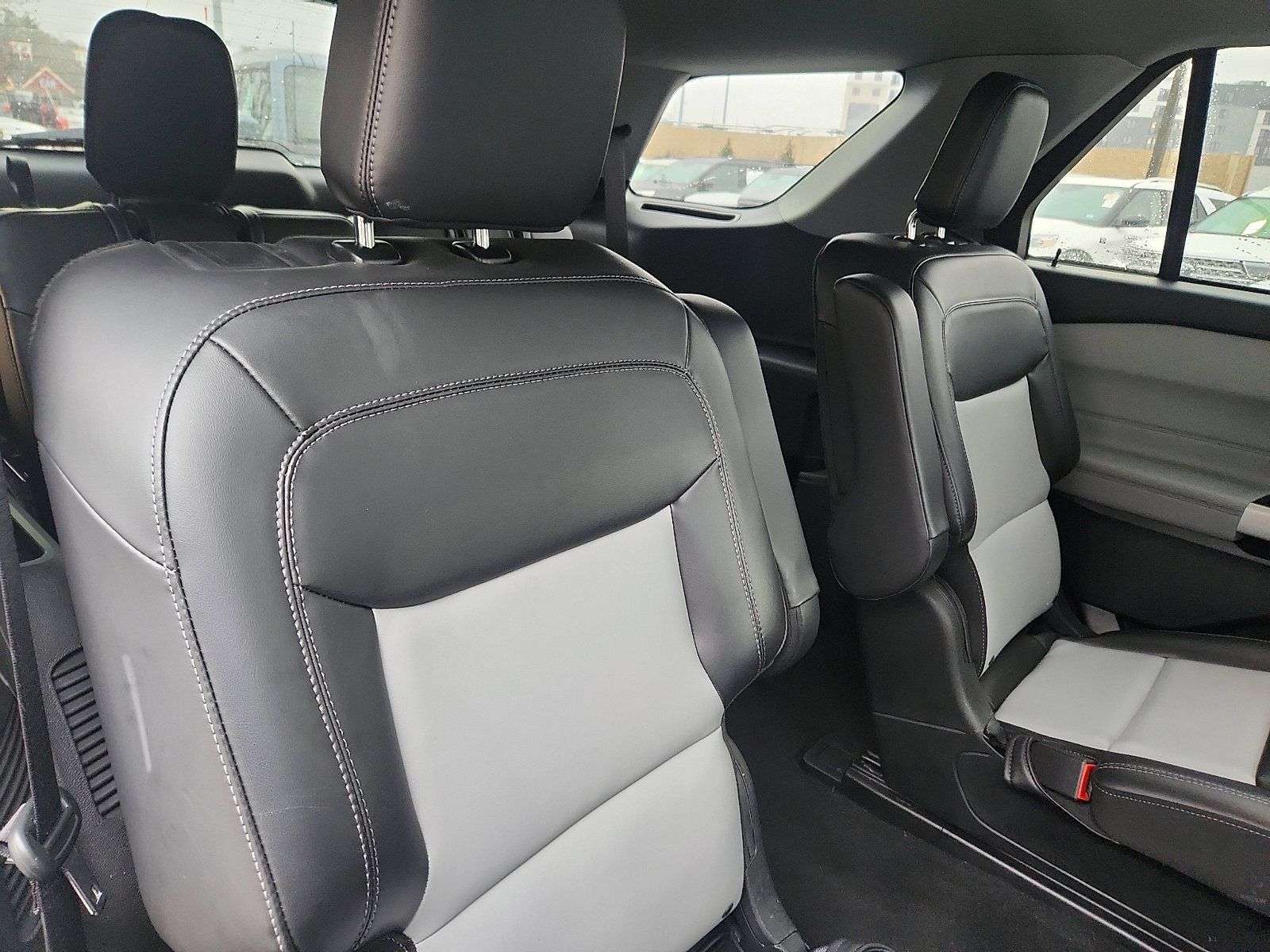 Certified 2023 Ford Explorer XLT w/ Equipment Group 202A image 29