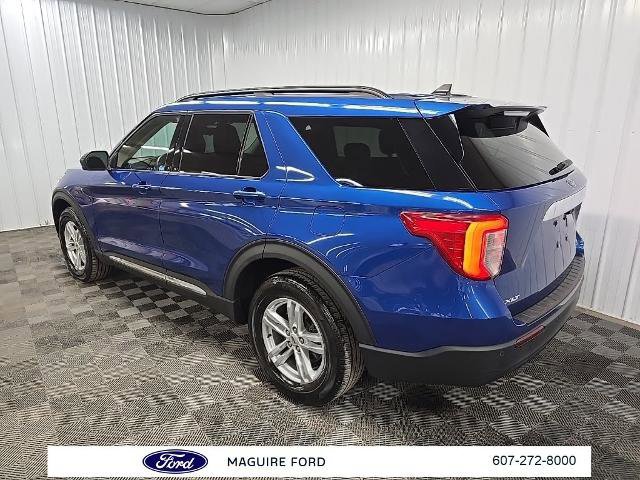 Certified 2022 Ford Explorer XLT image 5