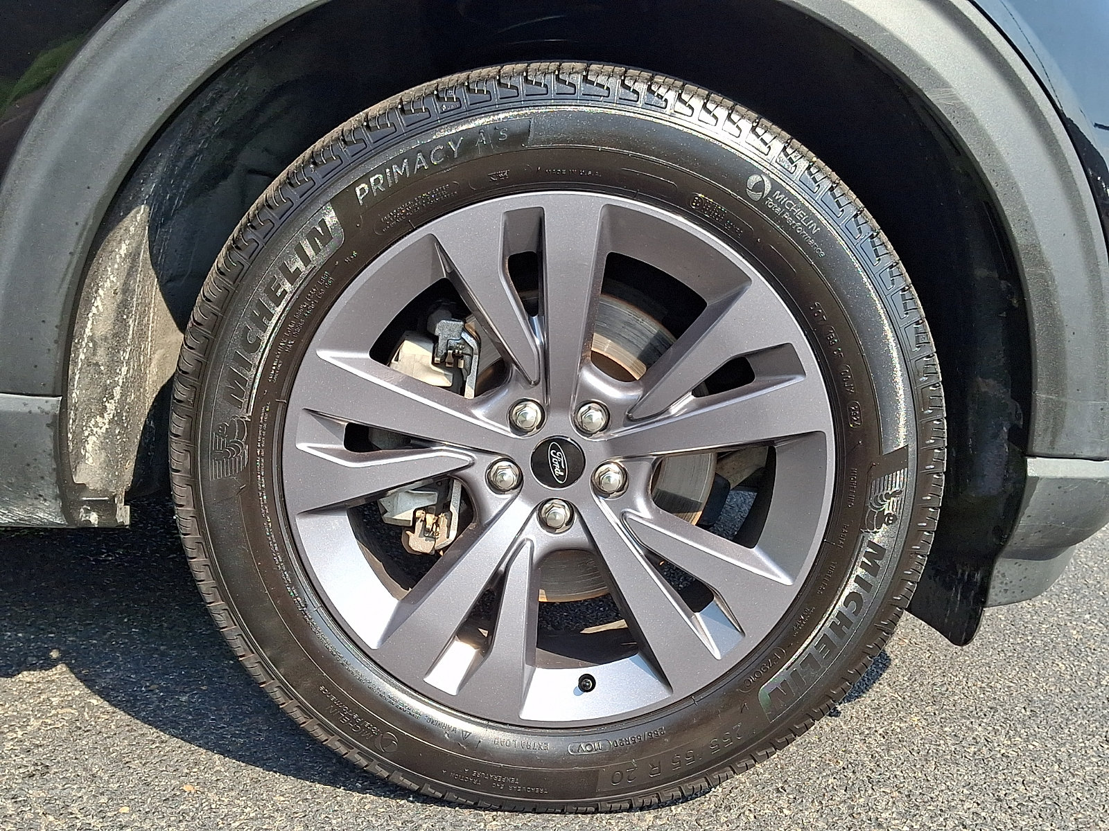 Certified 2024 Ford Explorer XLT w/ Equipment Group 202A AWD/4WD image 8