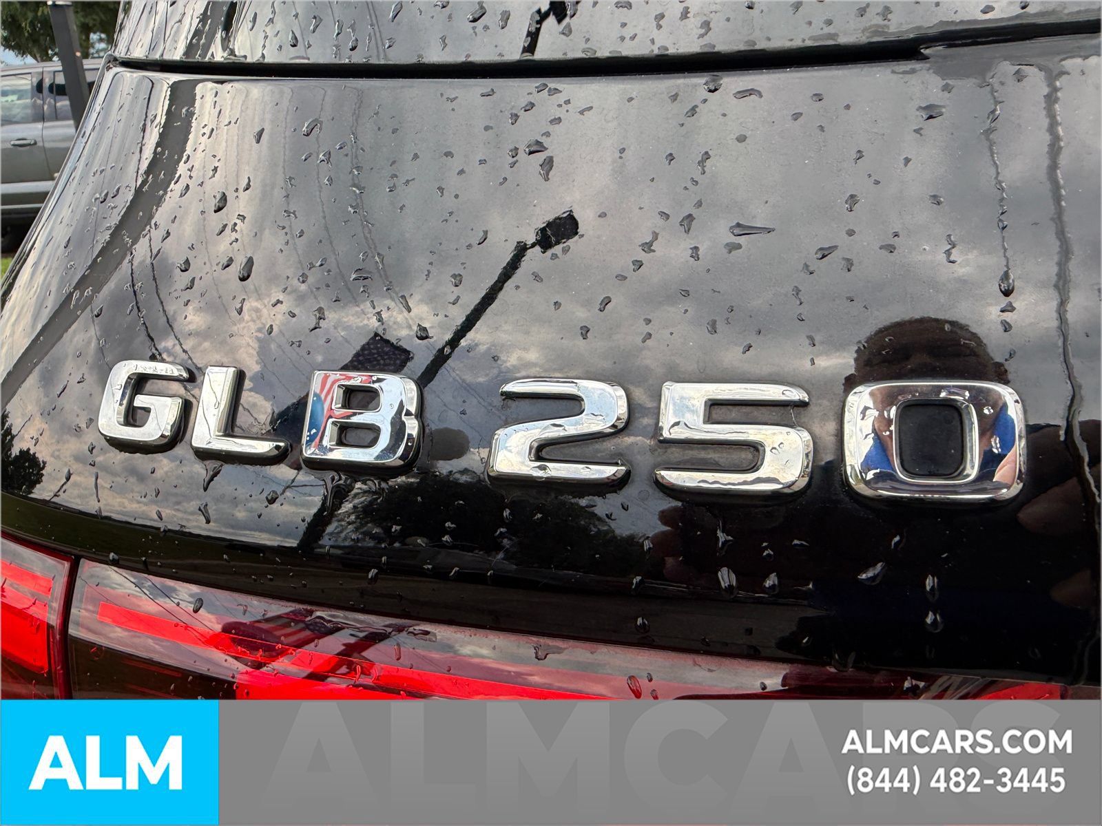 Used 2025 Mercedes-Benz GLB 250 image 6