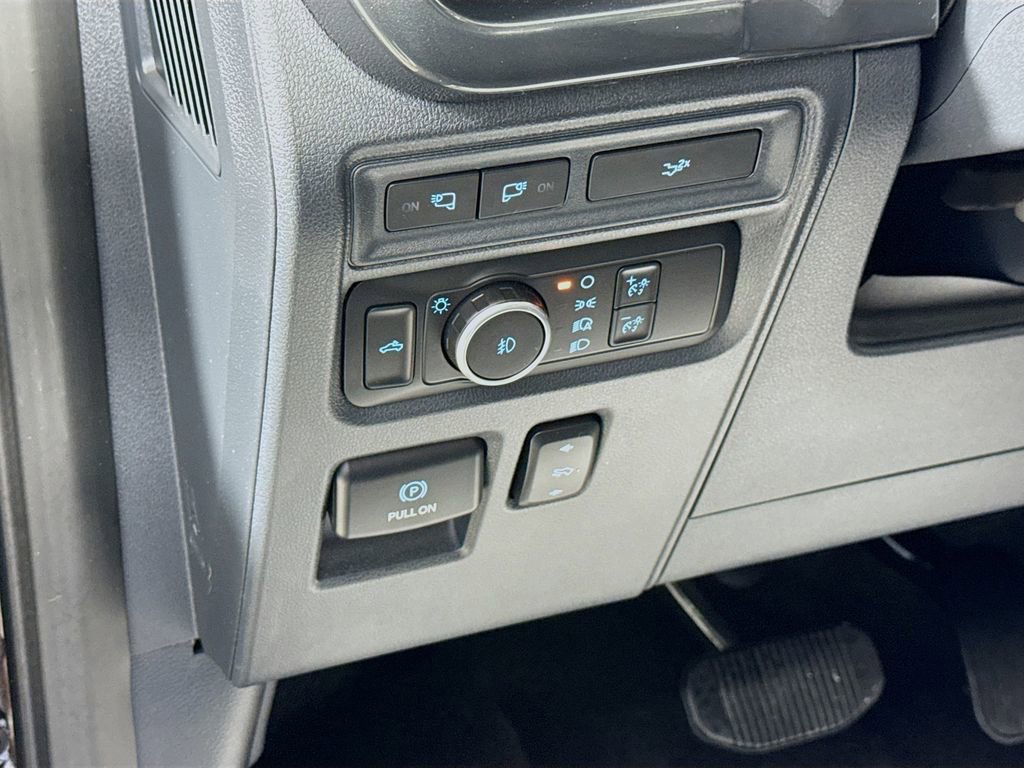 Certified 2022 Ford F150 XLT w/ Equipment Group 302A High image 16