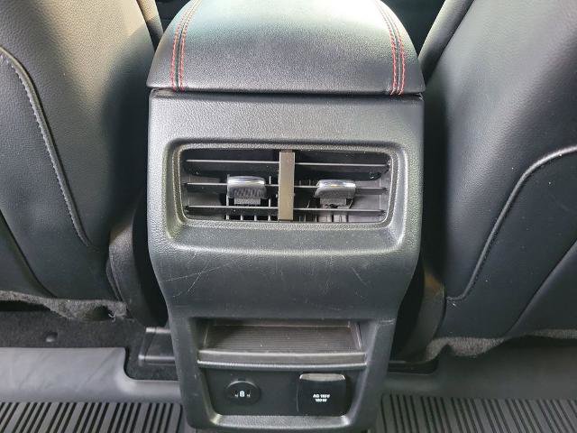 Certified 2023 Ford Edge ST-Line image 11