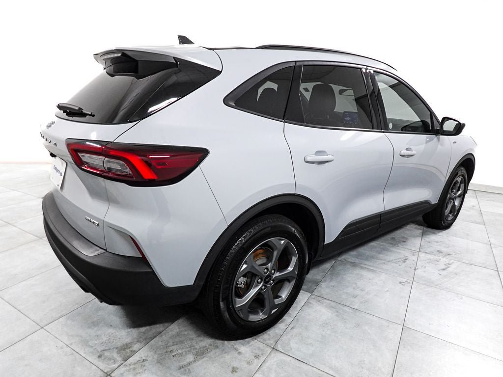 Certified 2025 Ford Escape ST-Line AWD/4WD image 7