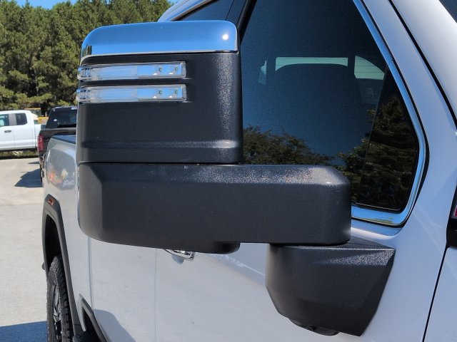 Used 2025 GMC Sierra 2500 Denali w/ Denali Reserve Package AWD/4WD image 13