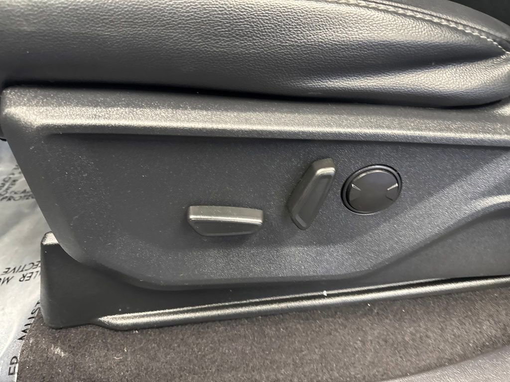 Certified 2023 Ford F150 XLT image 28