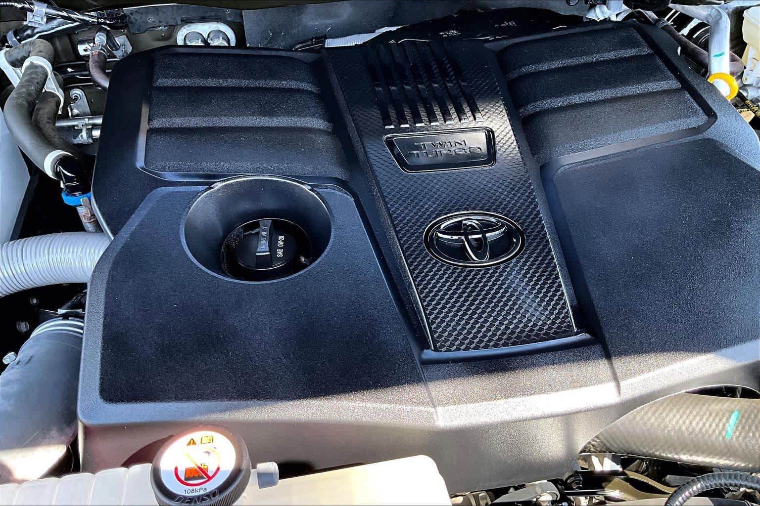 Used 2023 Toyota Tundra SR5 w/ SR5 Convenience Package AWD/4WD image 34