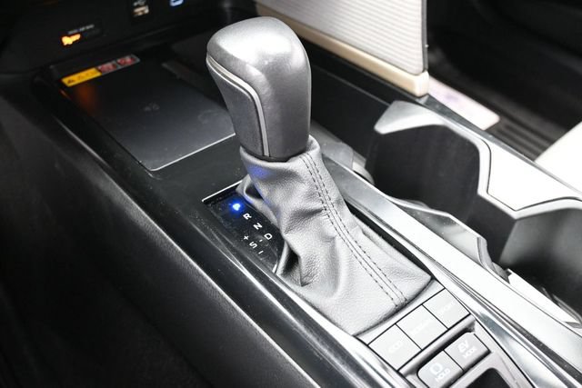 Used 2025 Toyota Camry SE w/ Multimedia Upgrade Package FWD image 22
