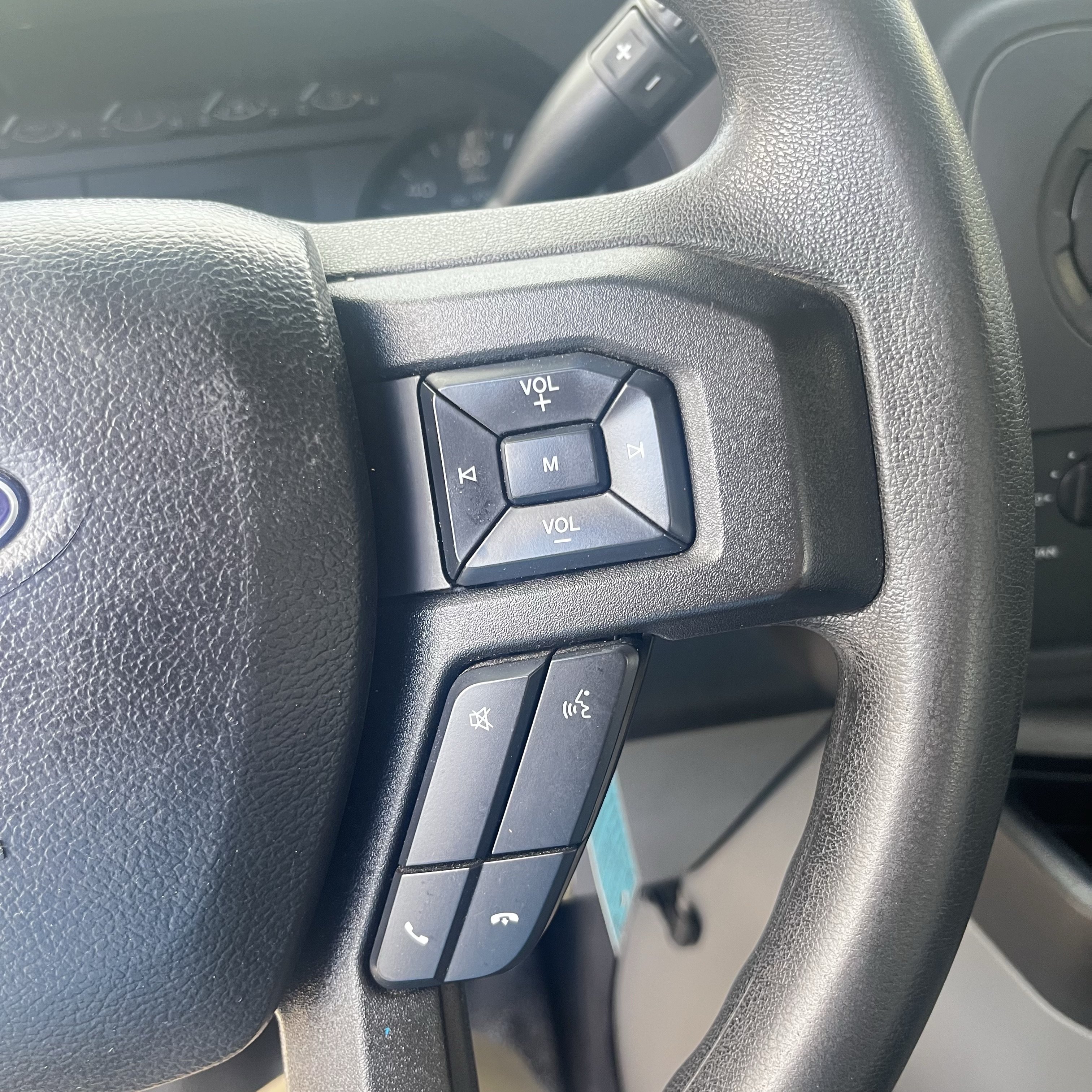 Certified 2024 Ford E-350 and Econoline 350 Super Duty w/ Power Windows & Locks Group RWD image 17