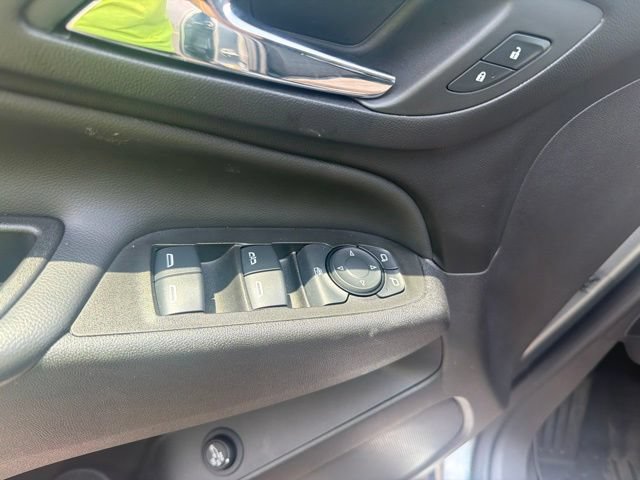Used 2024 Chevrolet Equinox LT FWD image 13