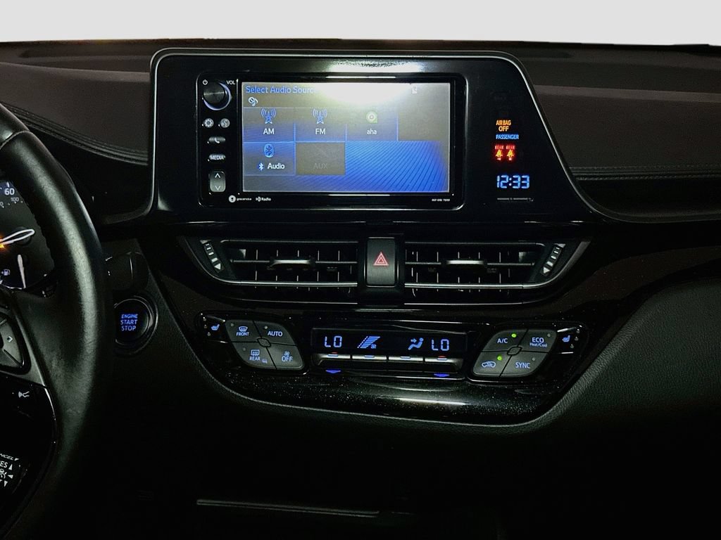 Used 2018 Toyota C-HR XLE FWD image 13