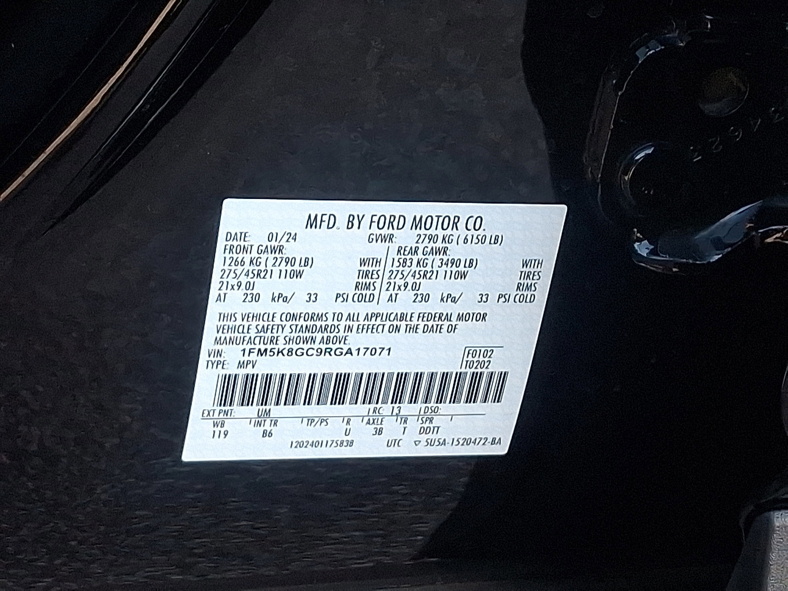 Certified 2024 Ford Explorer ST w/ Equipment Group 401A image 27