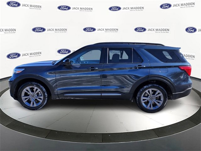 Certified 2022 Ford Explorer XLT w/ Equipment Group 202A image 6