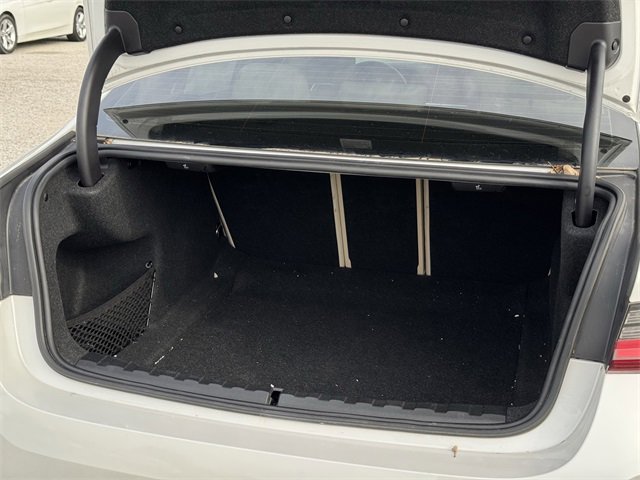 Used 2023 BMW 330i Sedan w/ Driving Assistance Package image 30