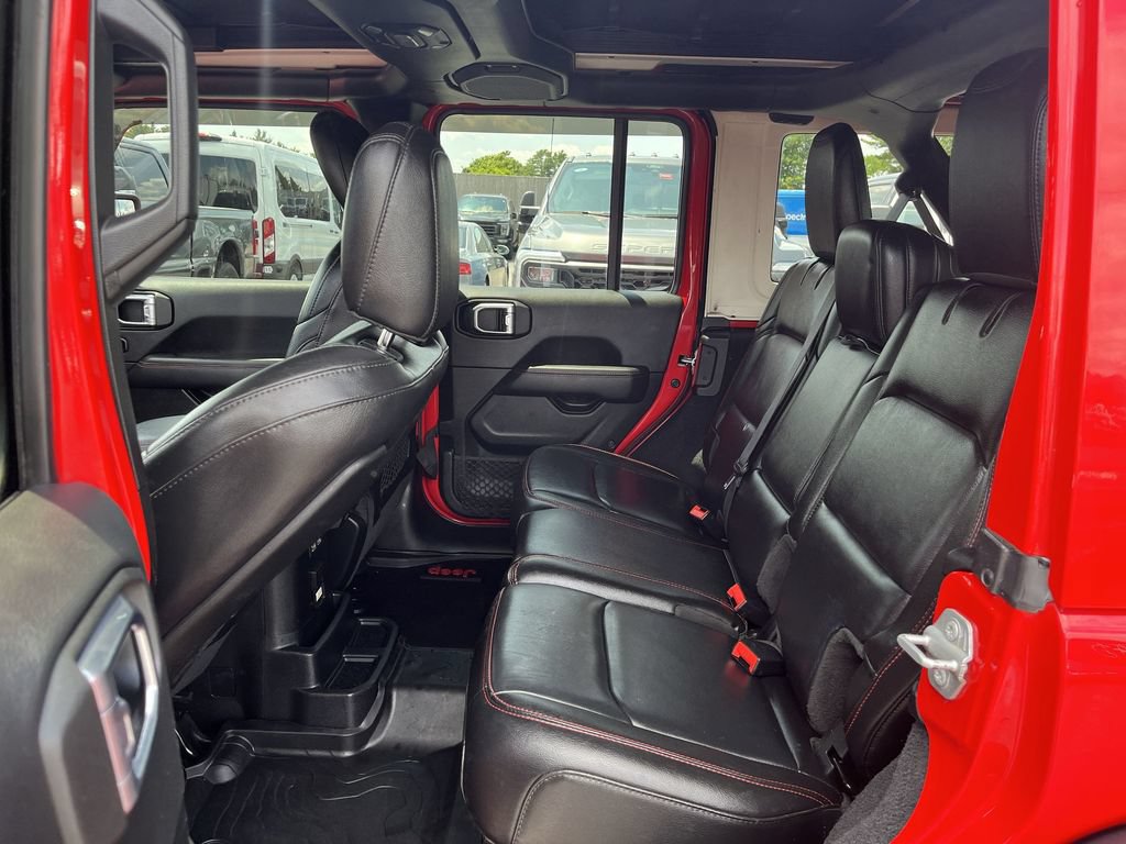 Used 2021 Jeep Wrangler Unlimited Rubicon AWD/4WD image 4