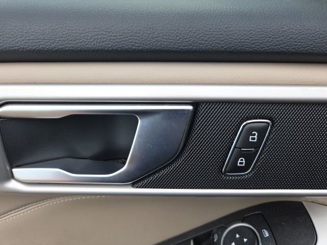 Certified 2023 Ford Explorer XLT image 24