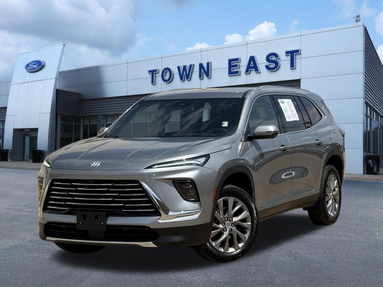 Used 2025 Buick Enclave Preferred w/ Power Package