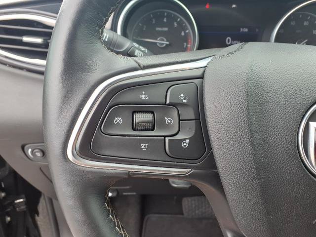 Used 2020 Buick Encore GX Essence FWD image 7
