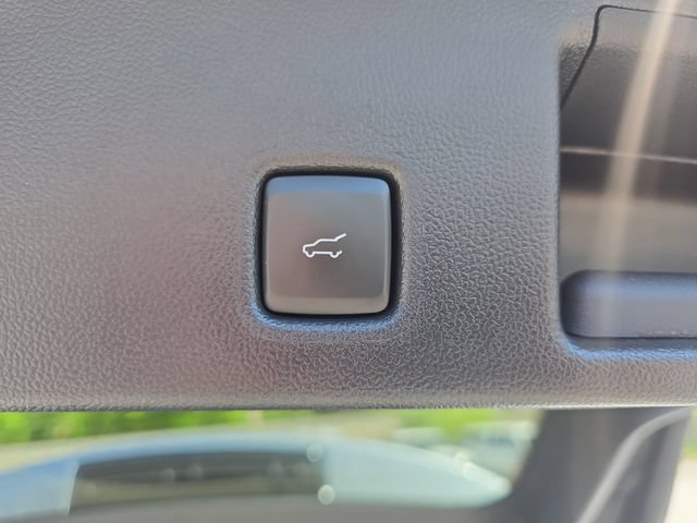 Certified 2023 Ford Escape Active AWD/4WD image 9