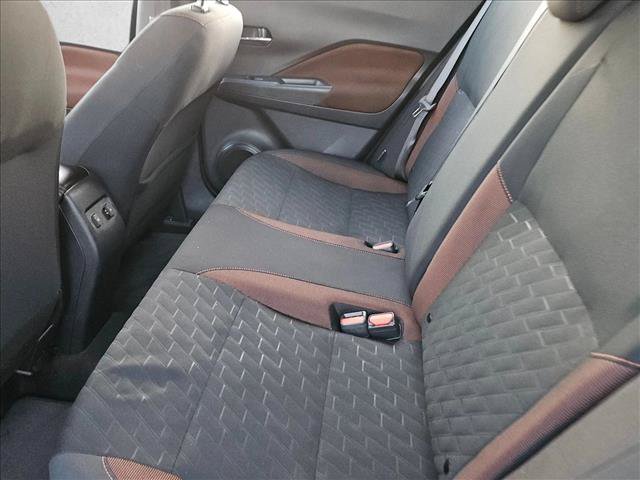 Used 2024 Nissan Kicks SR FWD image 17