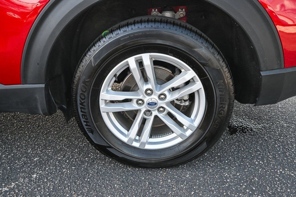 Certified 2023 Ford Explorer XLT w/ Equipment Group 202A image 17