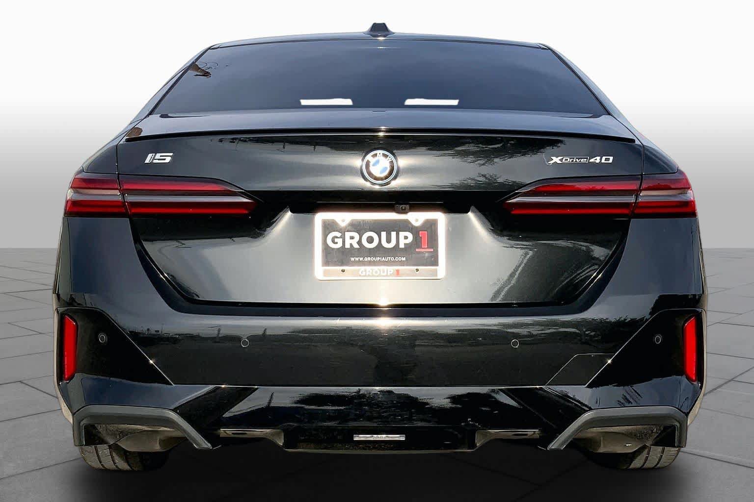 Used 2026 BMW i5 eDrive40 w/ M Sport Package AWD/4WD image 4