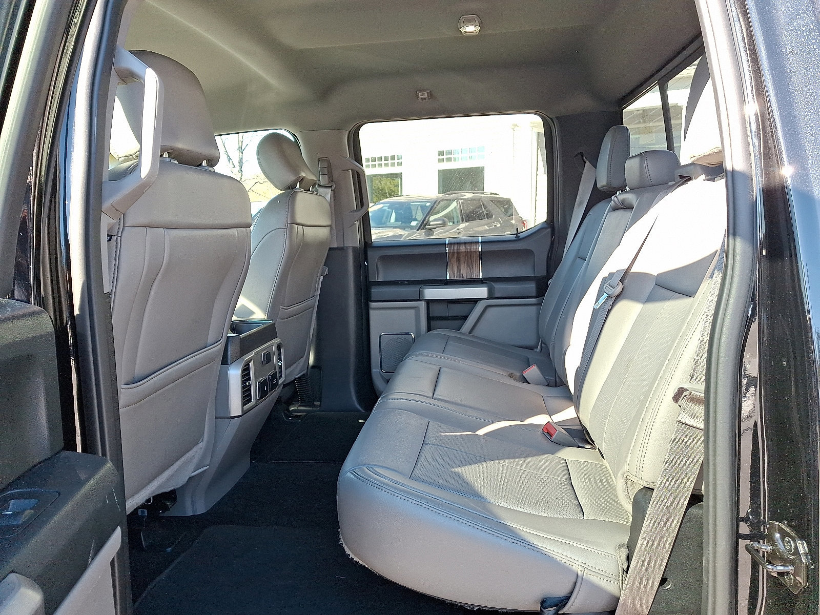 Certified 2019 Ford F150 Lariat image 11