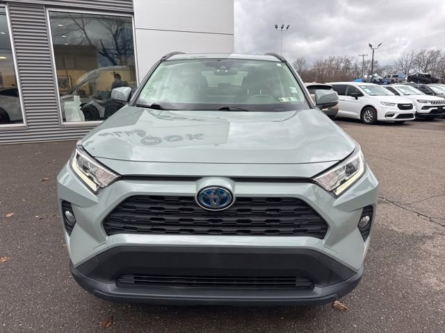 Used 2021 Toyota RAV4 XLE Premium image 3