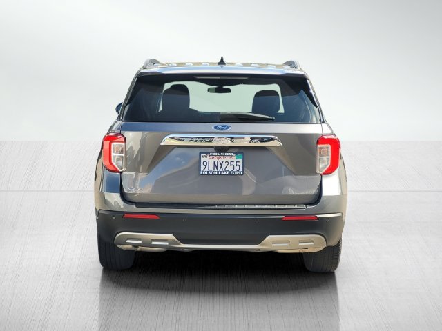 Certified 2023 Ford Explorer XLT w/ Equipment Group 202A RWD image 5