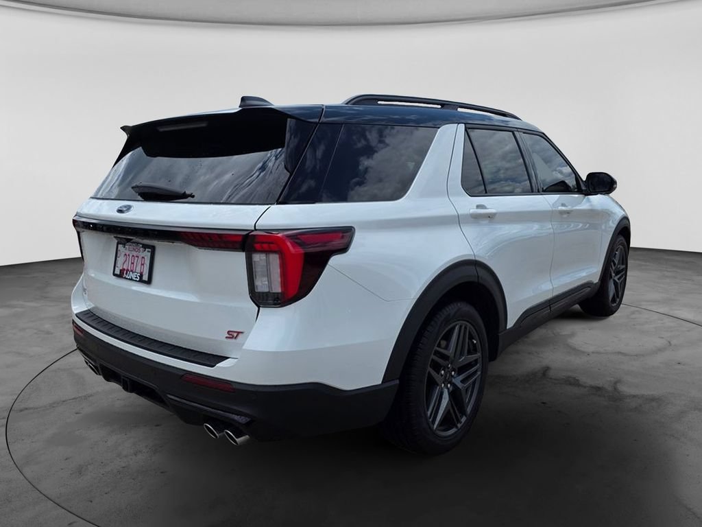 Certified 2025 Ford Explorer ST w/ Sun And Sound Package AWD/4WD image 9