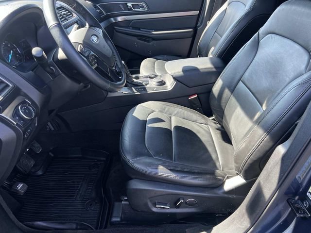 Certified 2018 Ford Explorer XLT w/ Equipment Group 202A image 18