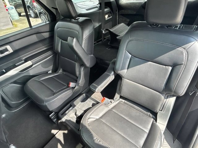 Certified 2021 Ford Explorer XLT w/ Equipment Group 202A AWD/4WD image 26