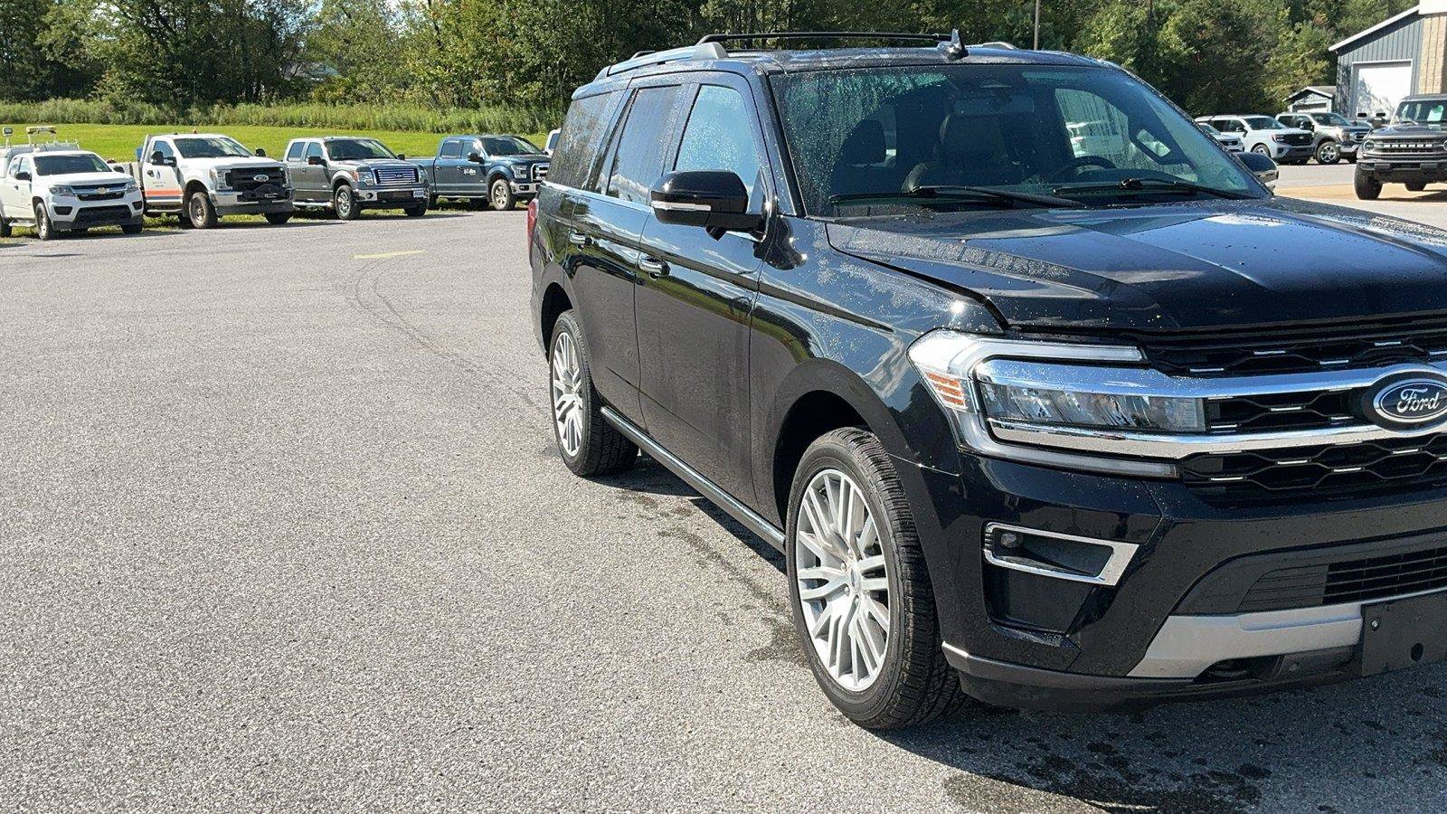 Certified 2023 Ford Expedition Limited AWD/4WD image 4