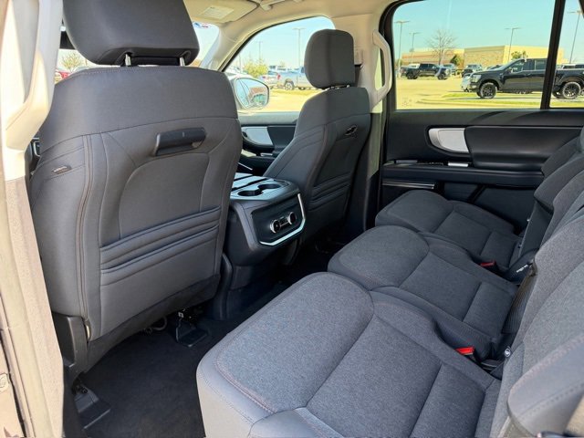 Certified 2025 Ford Expedition Active image 21