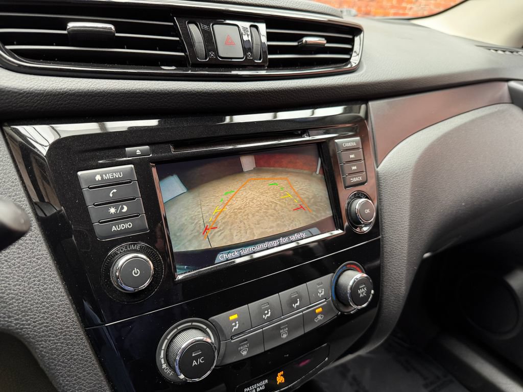 Used 2021 Nissan Rogue Sport S FWD image 21
