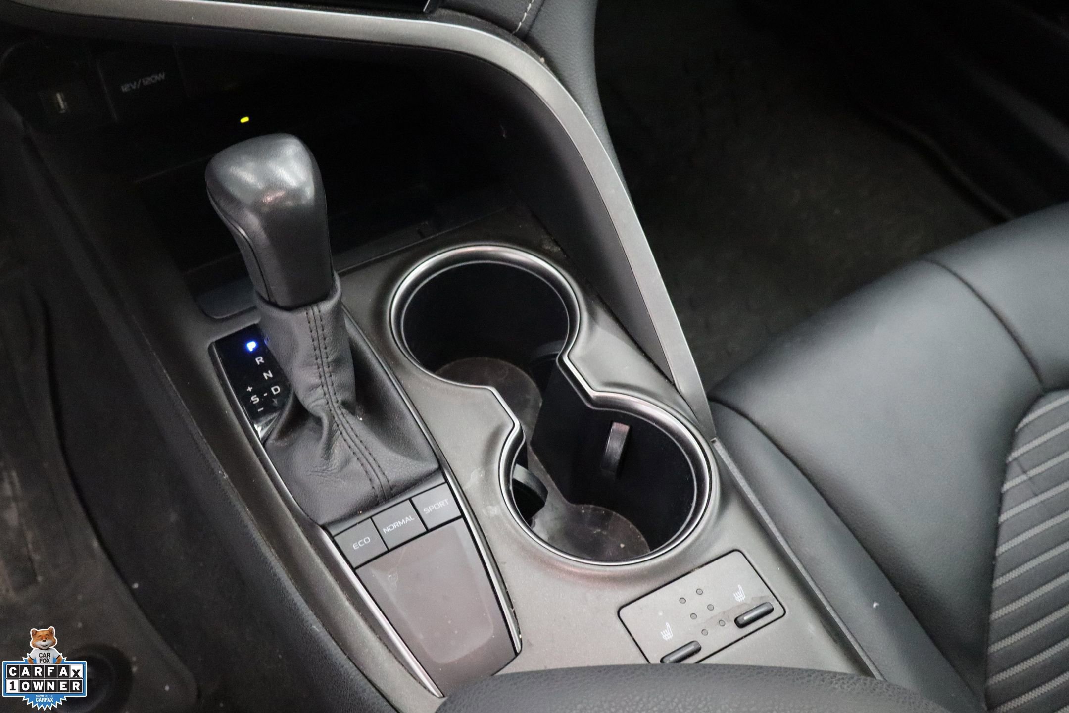 Used 2024 Toyota Camry SE w/ Cold Weather Package image 26