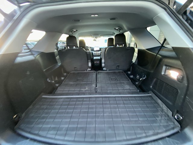 Certified 2021 Ford Explorer XLT w/ Equipment Group 202A RWD image 12