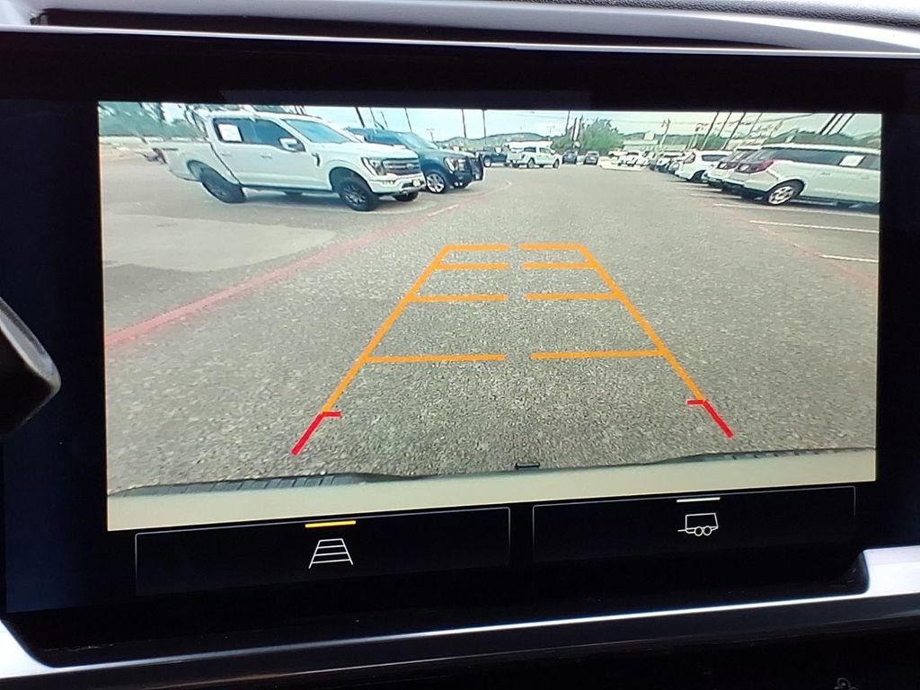 Used 2022 Chevrolet Silverado 1500 LT Trail Boss image 23