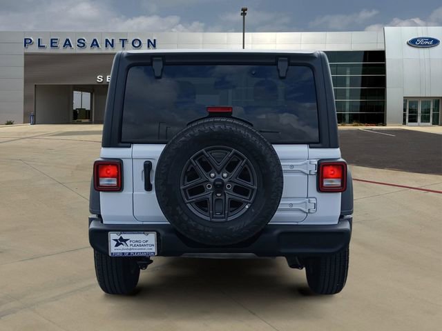 Used 2025 Jeep Wrangler Unlimited Sport AWD/4WD image 4