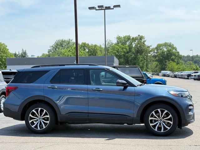 Certified 2020 Ford Explorer ST w/ Premium Technology Package AWD/4WD image 40