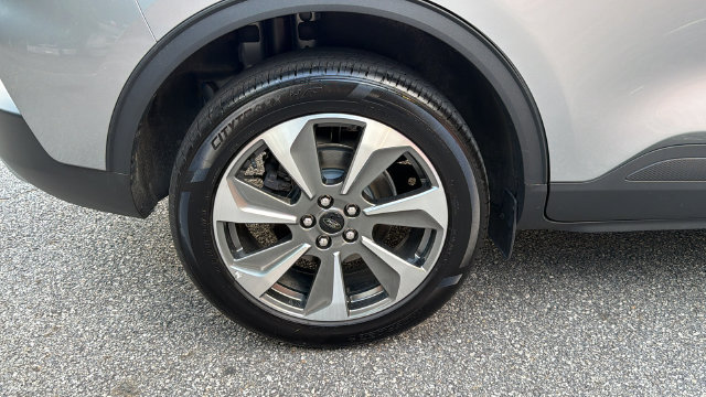 Certified 2024 Ford Escape Platinum AWD/4WD image 19