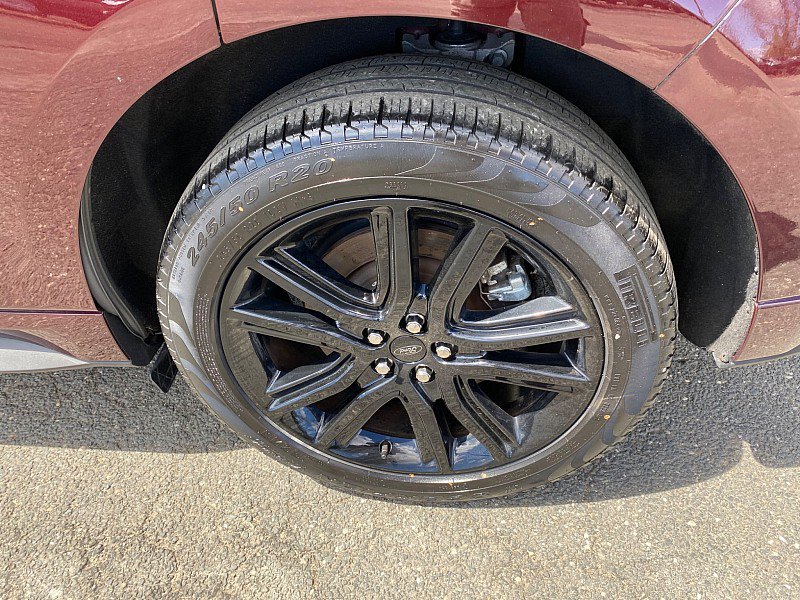 Certified 2022 Ford Edge ST-Line w/ Class II Trailer Tow Package AWD/4WD image 12