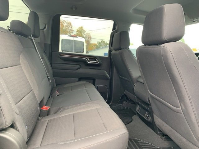 Used 2024 Chevrolet Silverado 2500 LT image 17