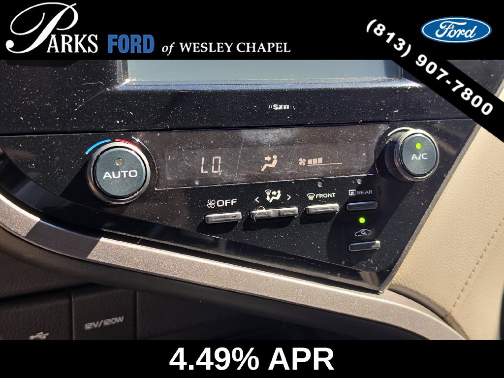 Used 2020 Toyota Camry SE FWD image 23