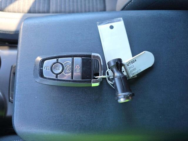 Certified 2022 Ford Bronco Outer Banks AWD/4WD image 8