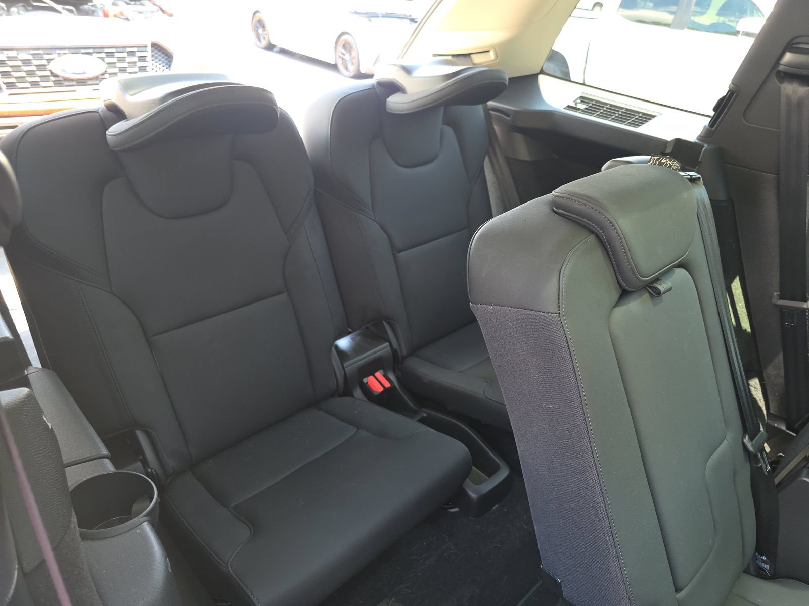 Used 2025 Volvo XC90 B5 Plus AWD/4WD image 31