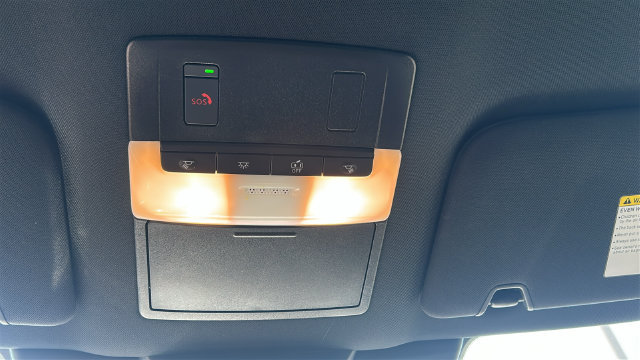Used 2025 Nissan Pathfinder SV AWD/4WD image 25
