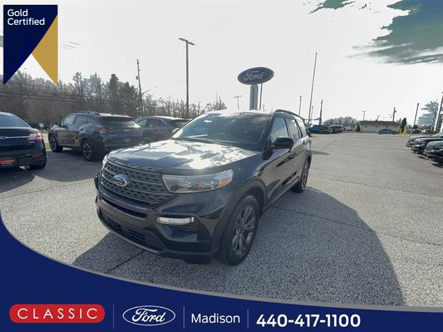Certified 2023 Ford Explorer XLT w/ Equipment Group 202A AWD/4WD image 1
